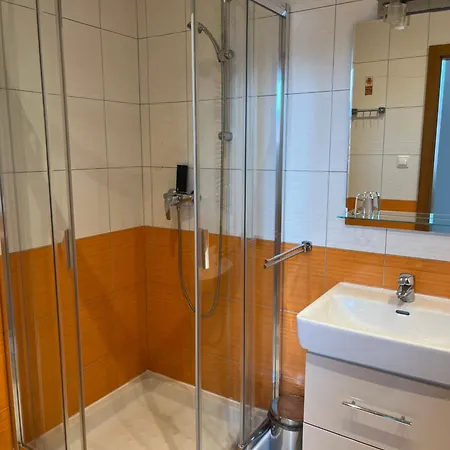 Gasthuis Fine Restaurant & Malacky